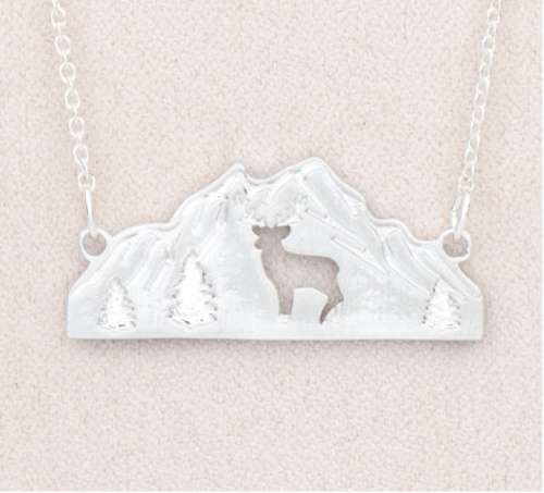 Wildlife Mountain Necklace - Elk (Silver)