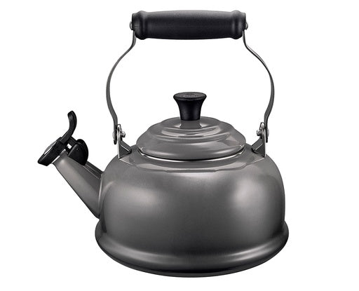 Le Creuset Classic Whistling Kettle, Oyster 1.6L